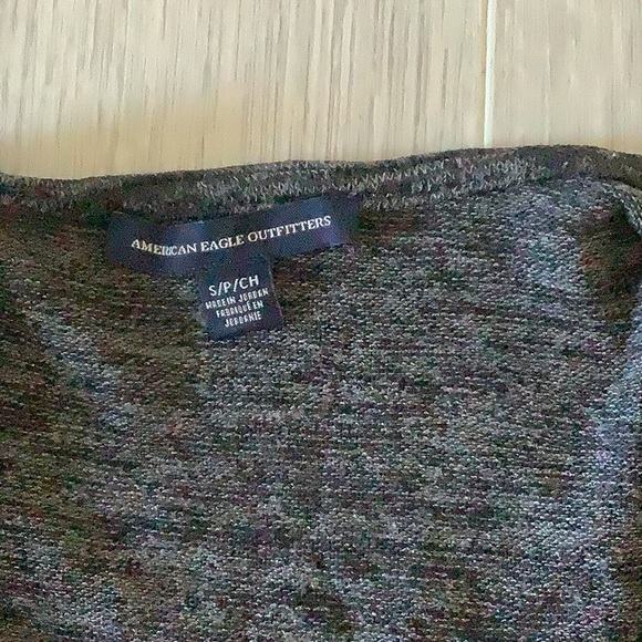 Women wrap sweater by American Eagle Outfitters in Small. - Picture 4 of 6
